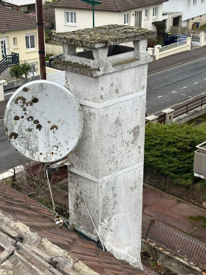 Nettoyage et traitement élément de toiture Caen